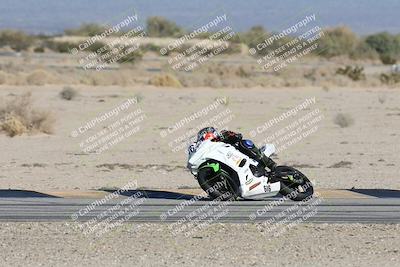 media/Dec-07-2025-CVMA (Sun) [[3e7d2de5dc]]/Race 9-Formula UL Shootout/